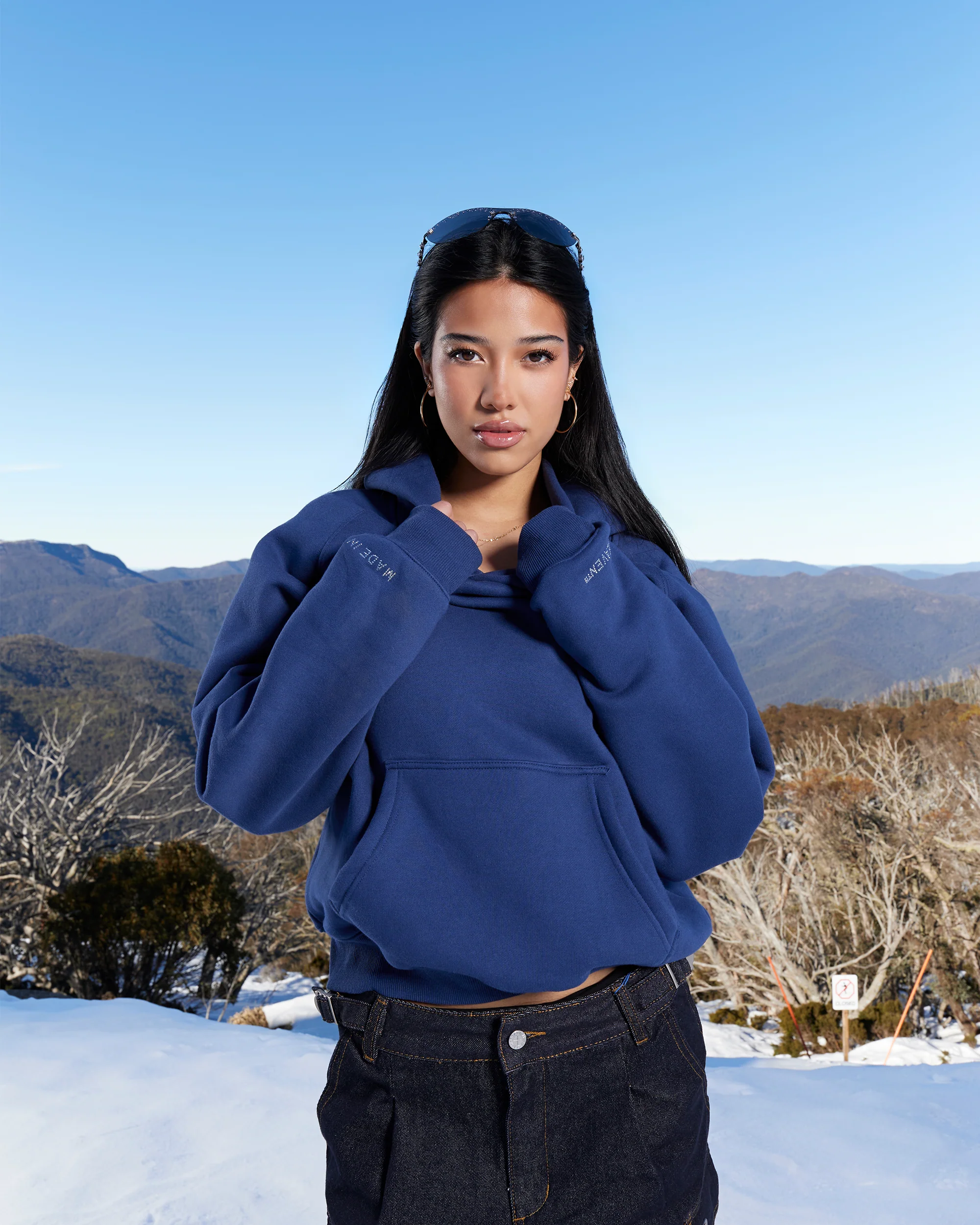 GLIMMER LOGO HOODIE ASTRAL NAVY - Image 5
