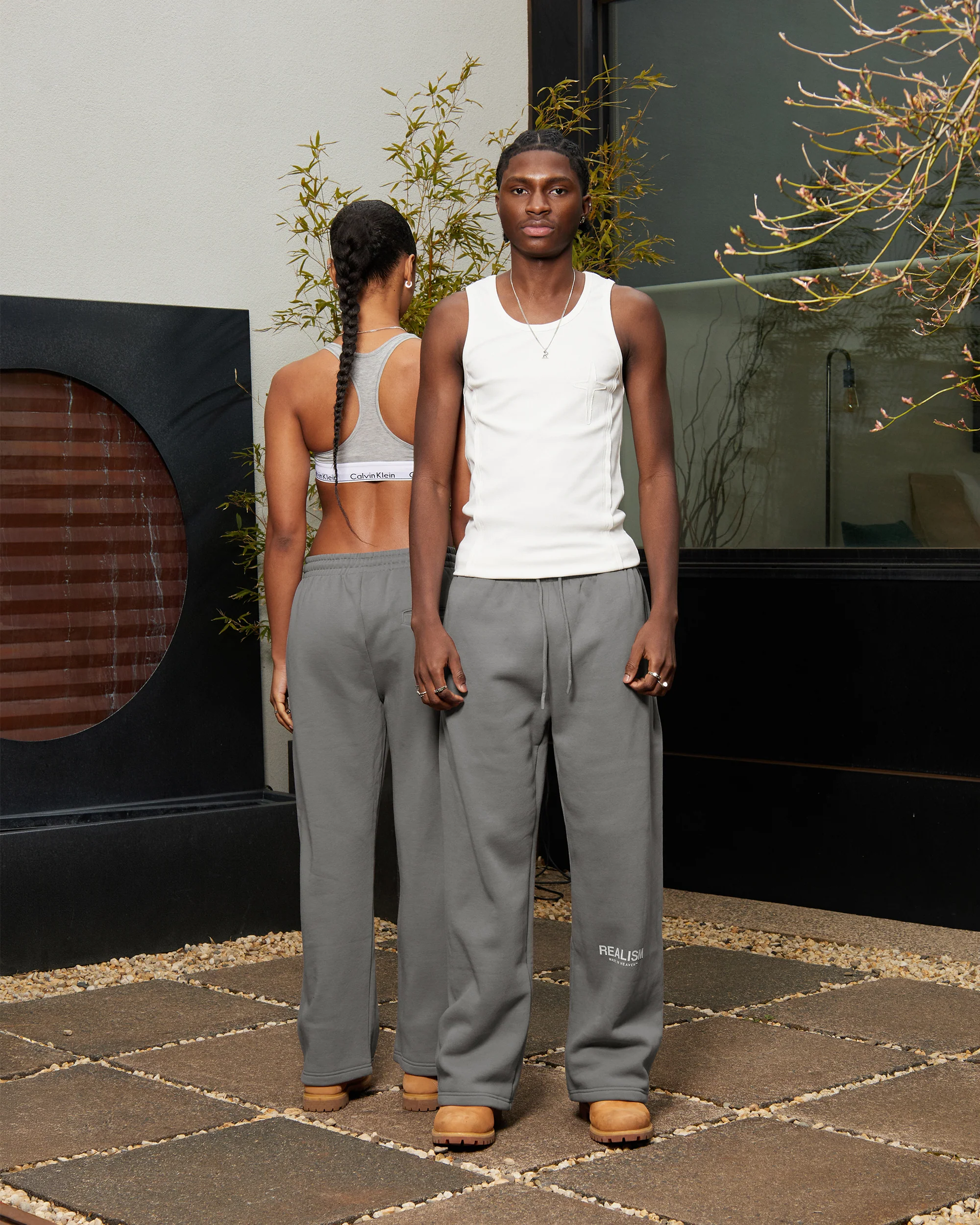 HEAVEN LOGO SWEATPANTS OPEN LEG COOL GREY - Image 4