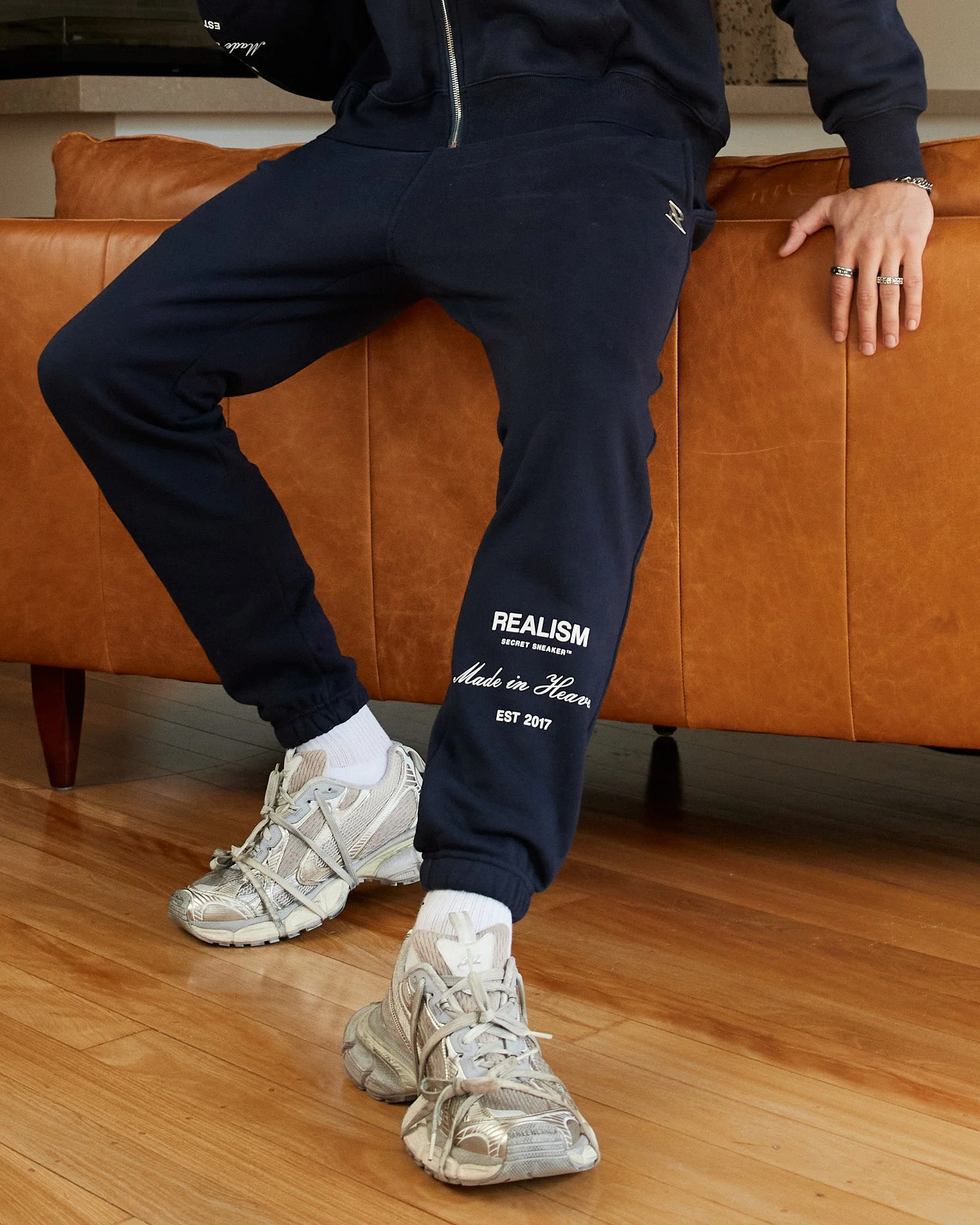 RADIANT SWEATPANTS ROYAL NAVY - Image 3
