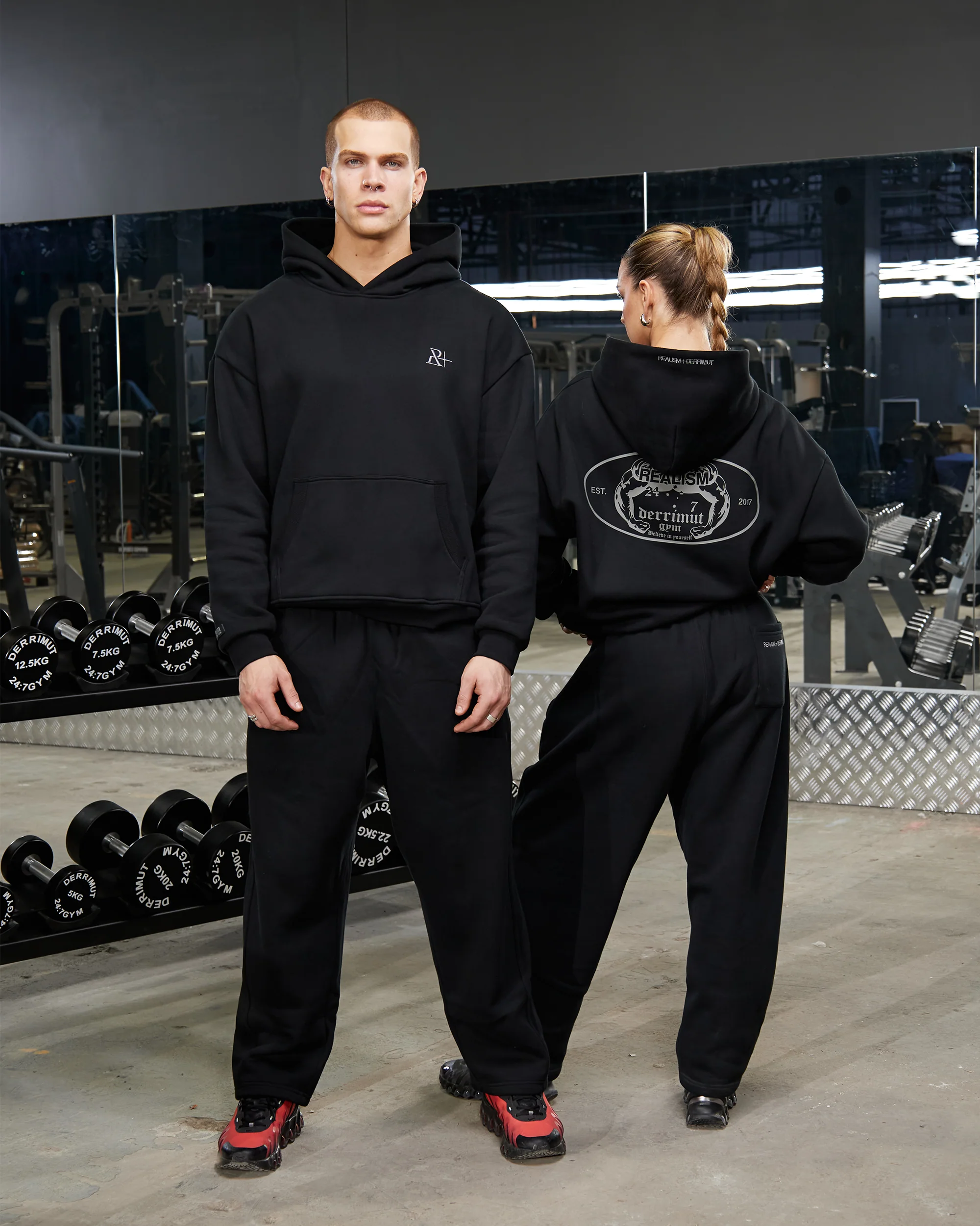 REALISM X DERRIMUT GYM OLD SCHOOL OPEN LEG SWEATPANTS BLACK - Image 4